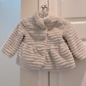 Mayoral Fur Faux Coat 12m beige color. Great condition.
